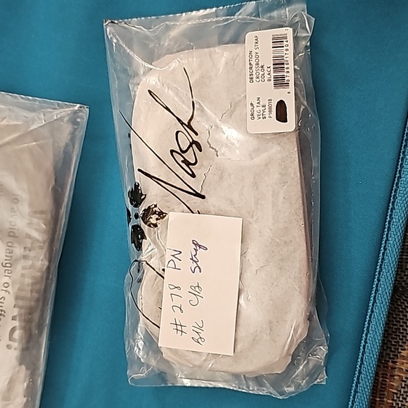 Patricia Nash Black Leather Crossbody Strap NWT - Picture 3 of 4